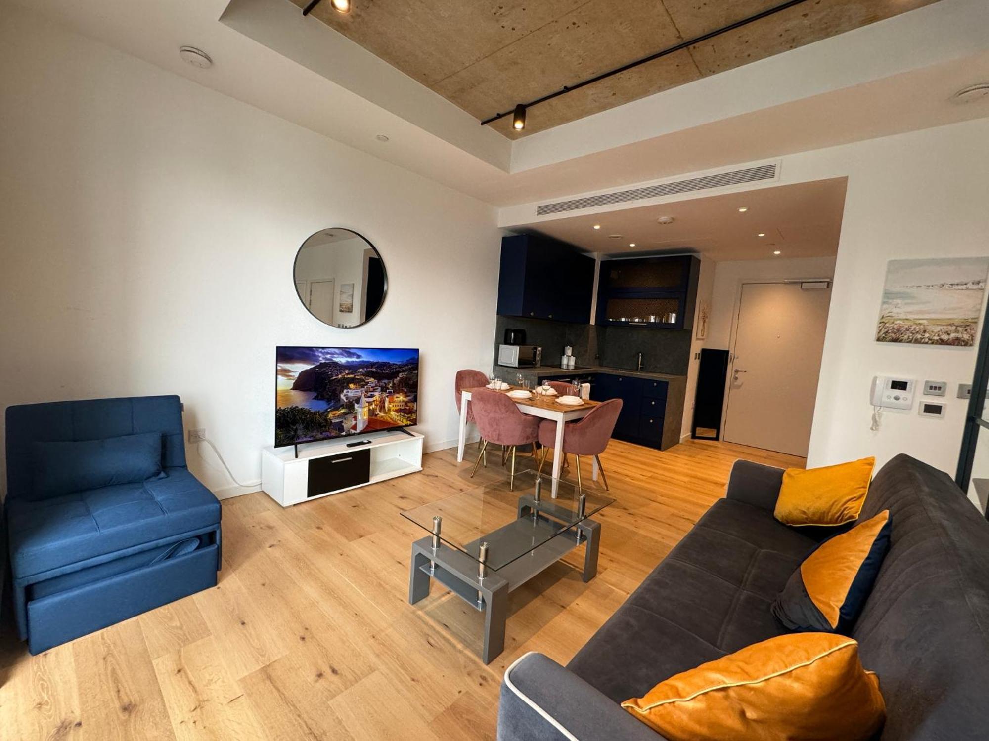 Appartamento London Luxury Flat With Balcony, River View, O2 Arena, Excel, Canary Wharf, Station Esterno foto