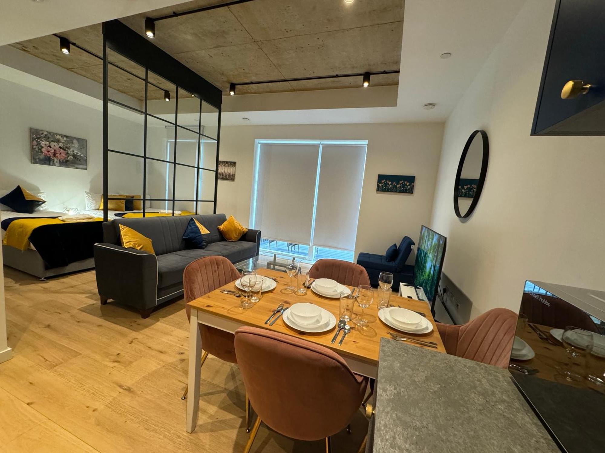 Appartamento London Luxury Flat With Balcony, River View, O2 Arena, Excel, Canary Wharf, Station Esterno foto