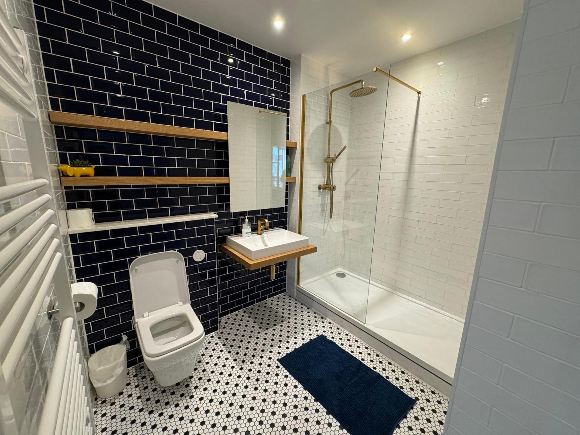 Appartamento London Luxury Flat With Balcony, River View, O2 Arena, Excel, Canary Wharf, Station Esterno foto